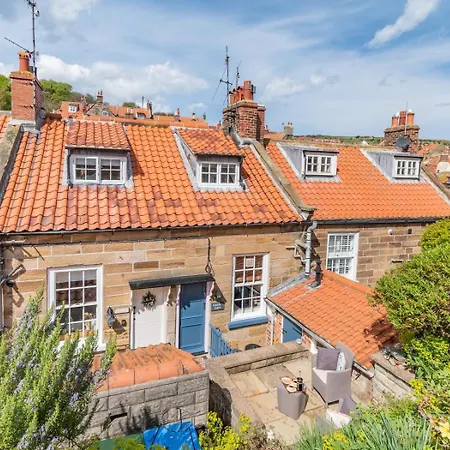 1 Bed In Robin Hoods Bay Oc-g0186 * Robin Hood's Bay
