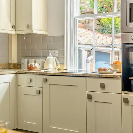 1 Bed In Robin Hoods Bay Oc-g0186 Robin Hood's Bay